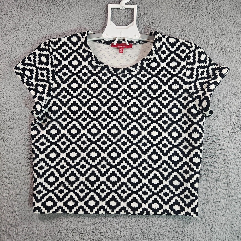 Red Saks Fifth Avenue Cropped Top Womens Large Quited Geometric Black & White  L